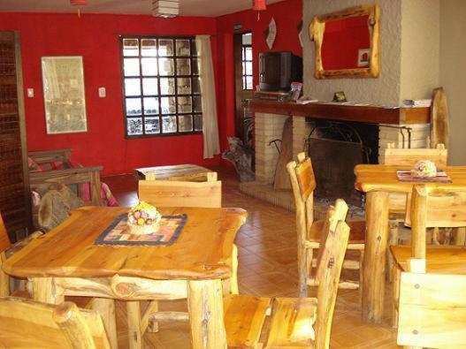 Cabanas Pehuenia Hostel El Bolson Luaran gambar