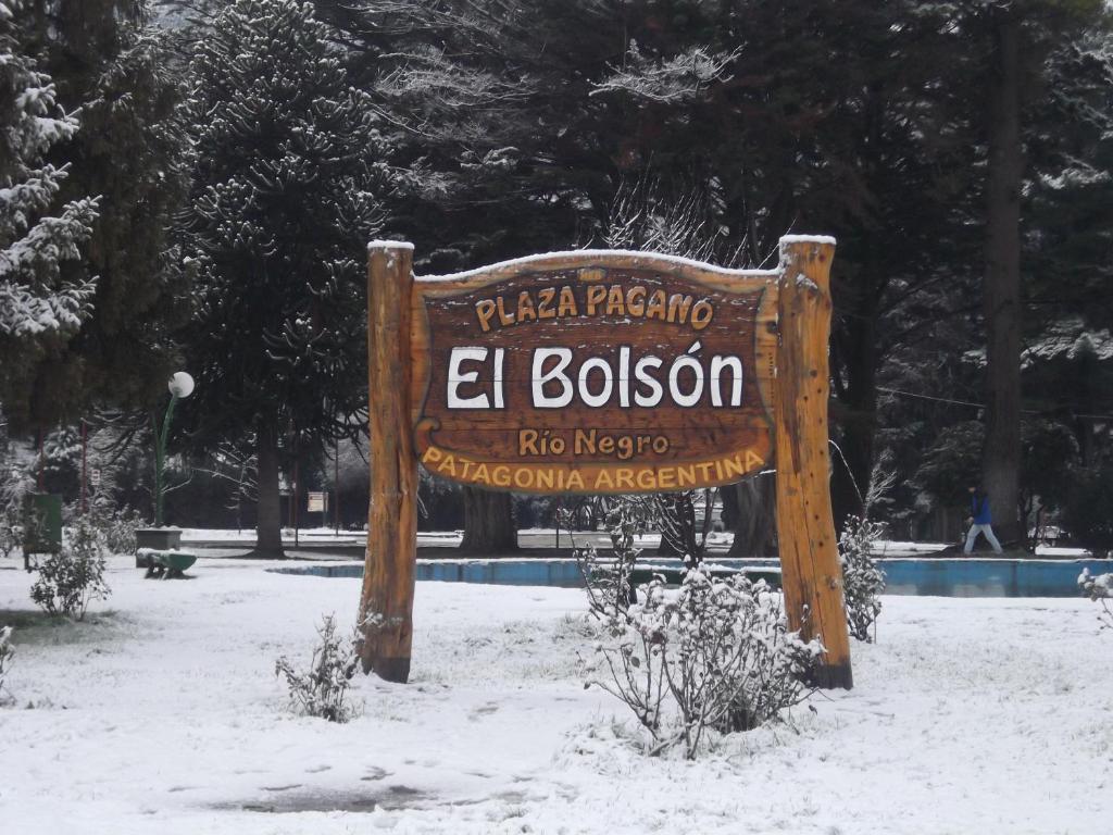 Cabanas Pehuenia Hostel El Bolson Luaran gambar